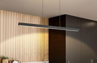 Moderna lampada a sospensione da tavolo da pranzo a LED , lampadario nero in Legno Dimmerabile con Telecomando, Regolabile in altezza Lineare lampada sospensione per Soggiorno, Cucina, Ufficio,120cm